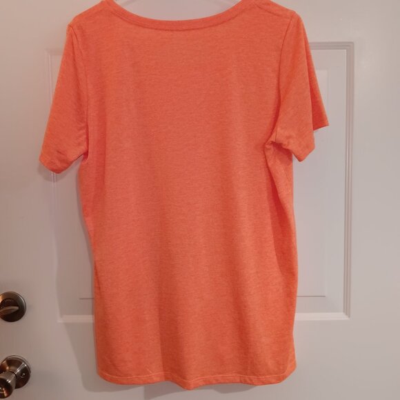 Nike Dri-Fit Polyester T-shirt Womens XL Orange with White Logo light weight D15 - Picture 6 of 6